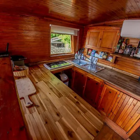 Prague Bay Houseboats Hotel Exterior photo