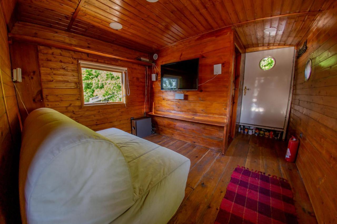 Bay Houseboats Ботель 3*