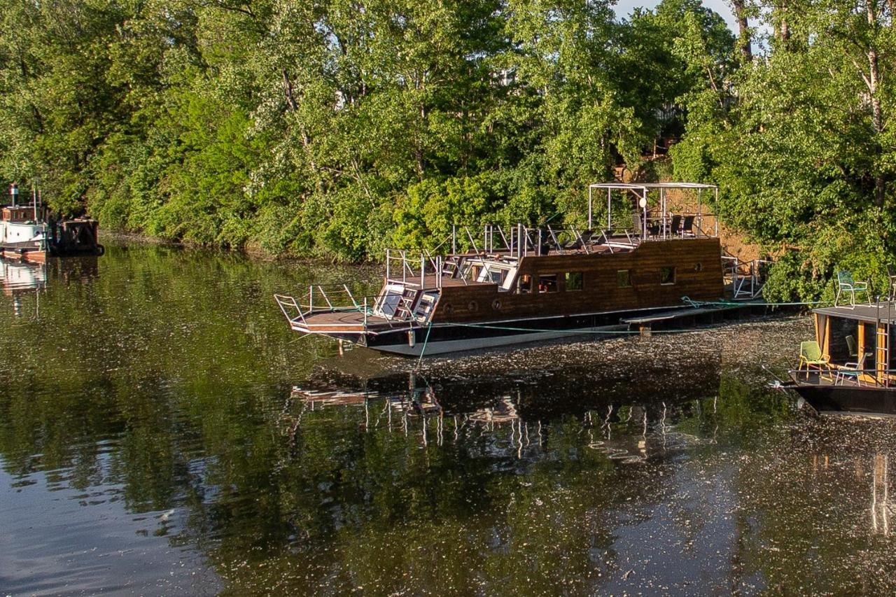 Bay Houseboats 3* Прага